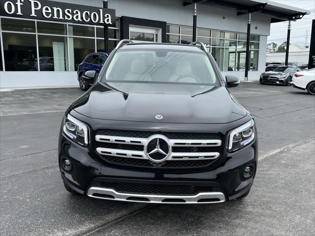 new 2023 Mercedes-Benz GLB 250 car