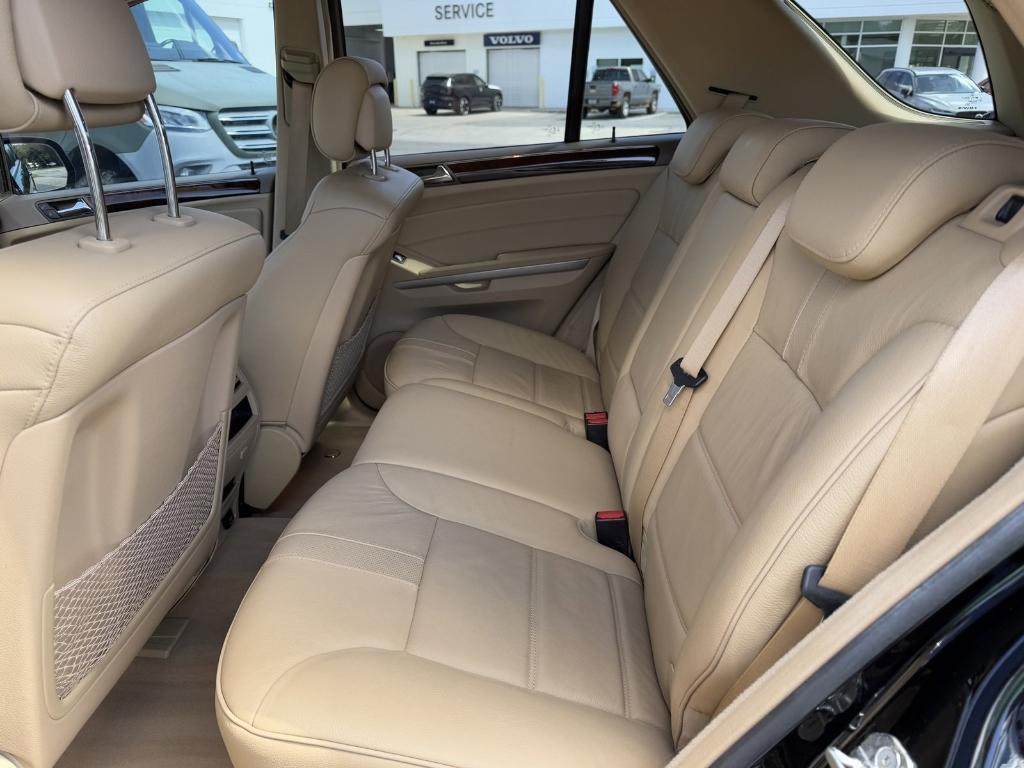 used 2010 Mercedes-Benz M-Class car, priced at $8,000