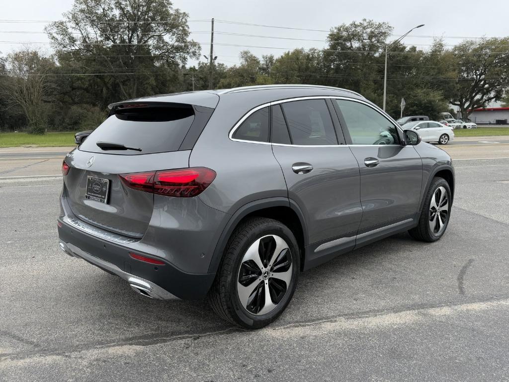new 2025 Mercedes-Benz GLA 250 car