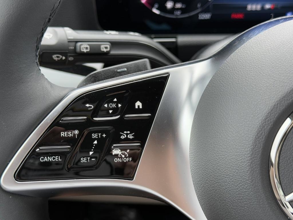 new 2025 Mercedes-Benz GLA 250 car
