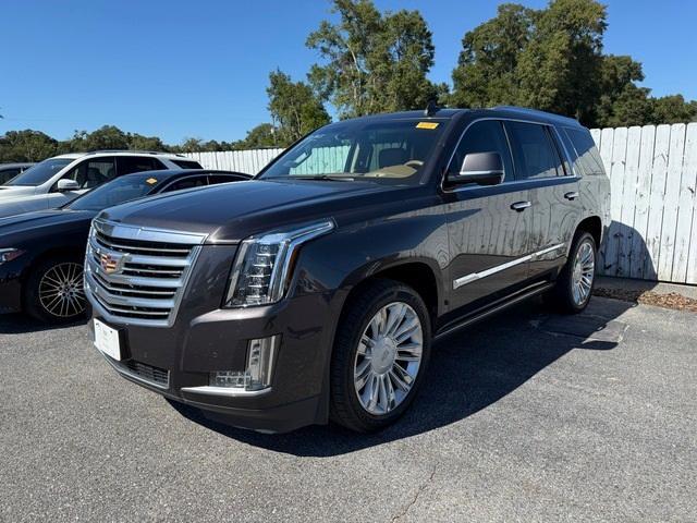 used 2015 Cadillac Escalade car, priced at $23,918