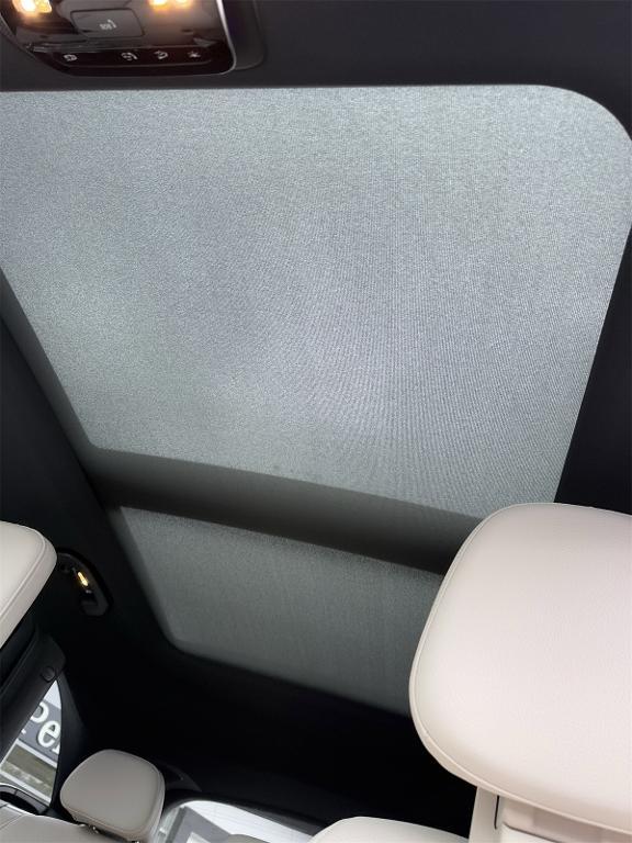 new 2025 Mercedes-Benz GLC 300 car