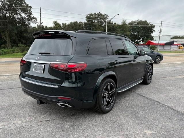 new 2025 Mercedes-Benz GLS 450 car