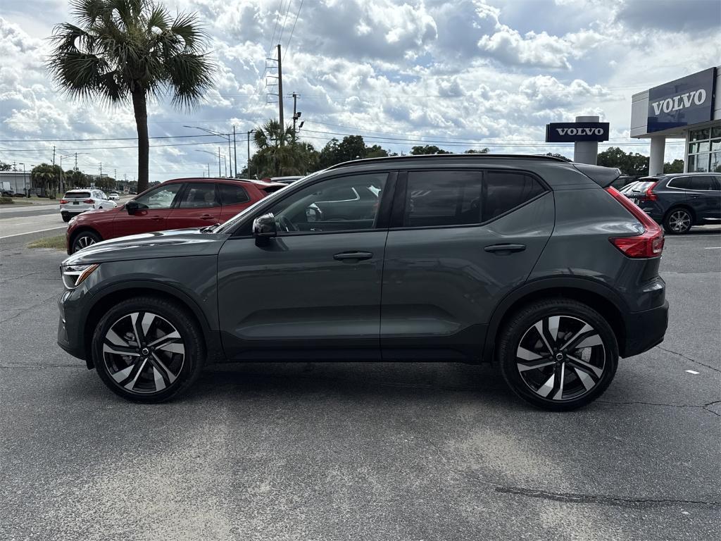 new 2026 Volvo XC40 car