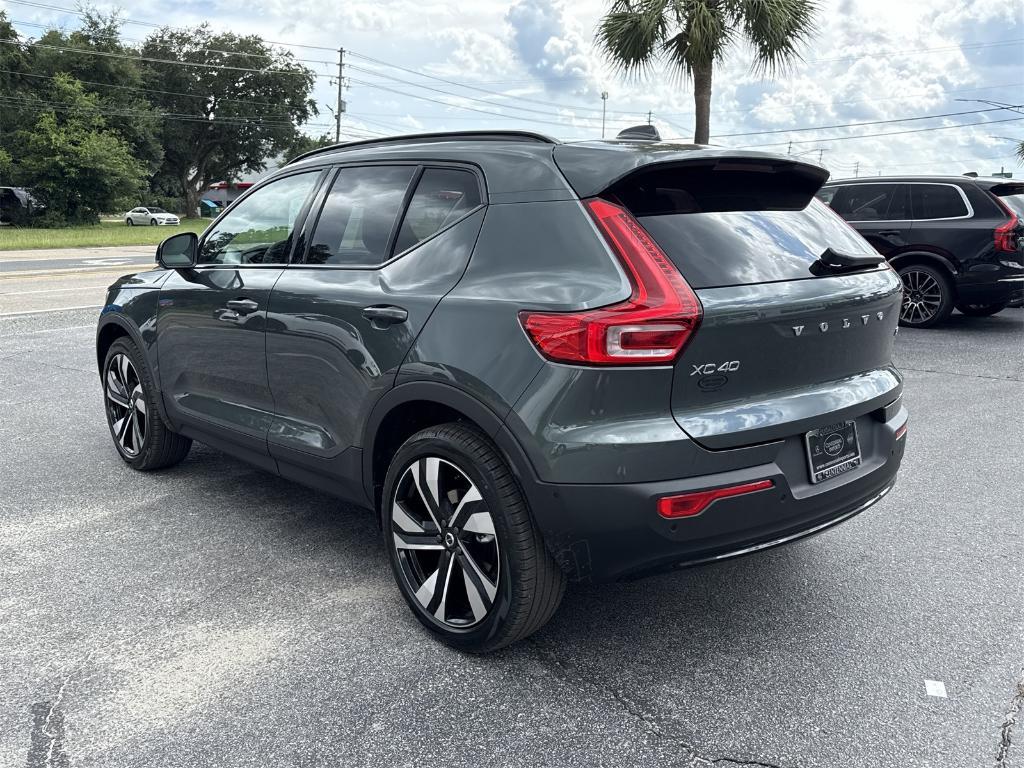 new 2026 Volvo XC40 car