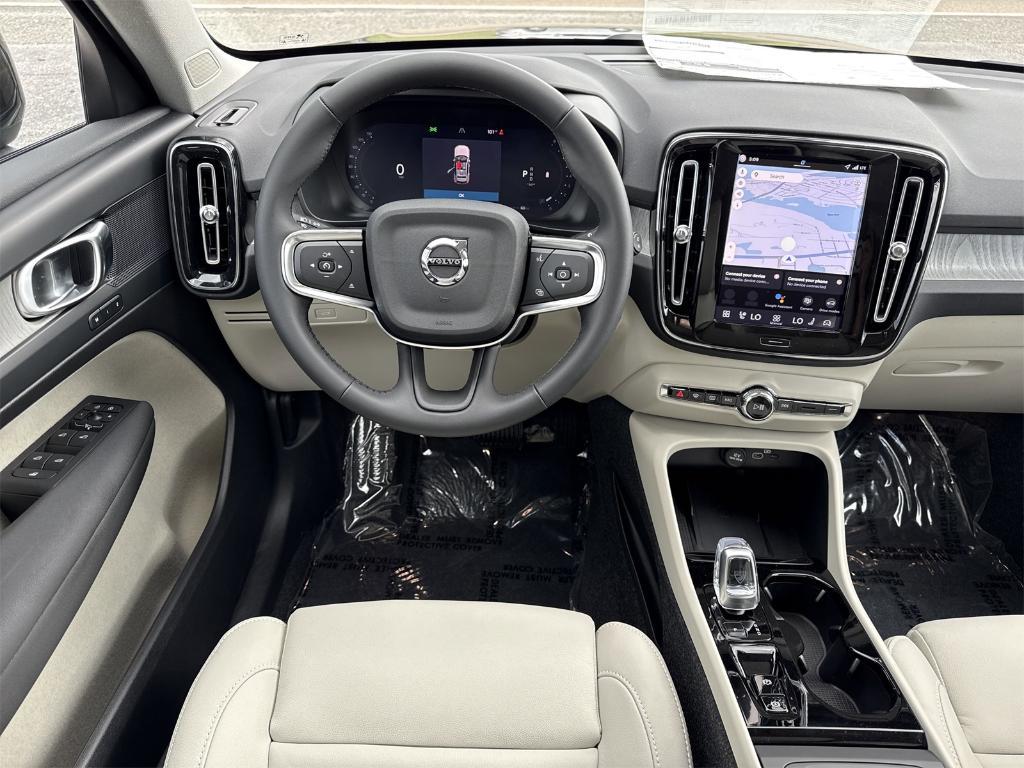 new 2026 Volvo XC40 car