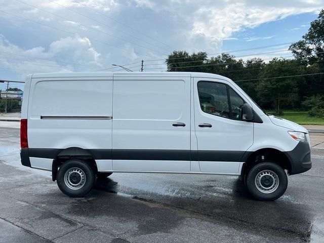 new 2024 Mercedes-Benz Sprinter 2500 car