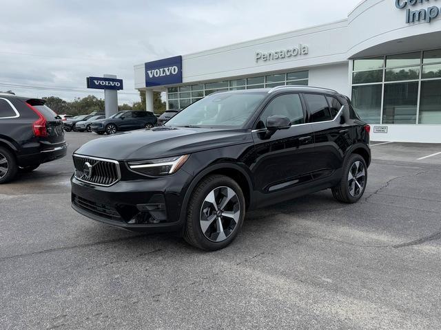 new 2025 Volvo XC40 car