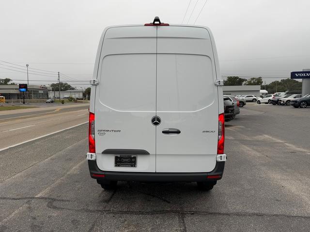 new 2025 Mercedes-Benz Sprinter 2500 car