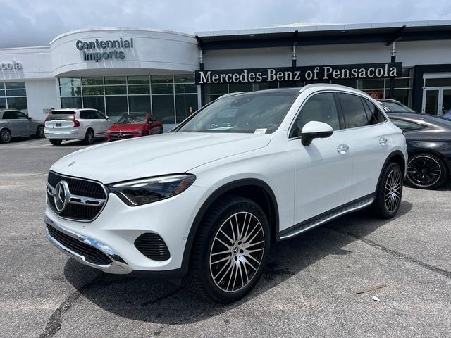 new 2024 Mercedes-Benz GLC 300 car