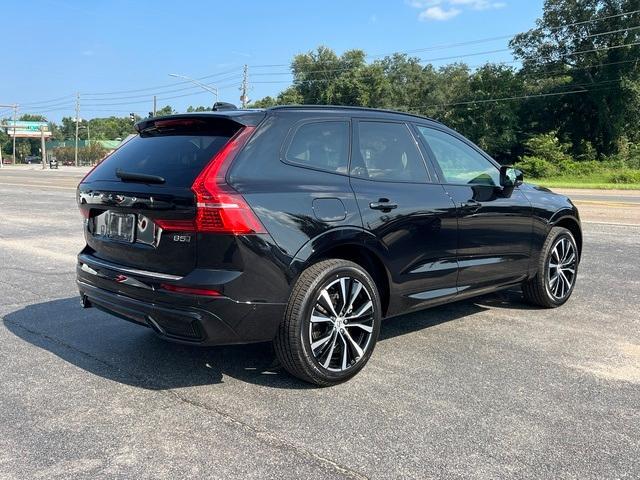 new 2025 Volvo XC60 car