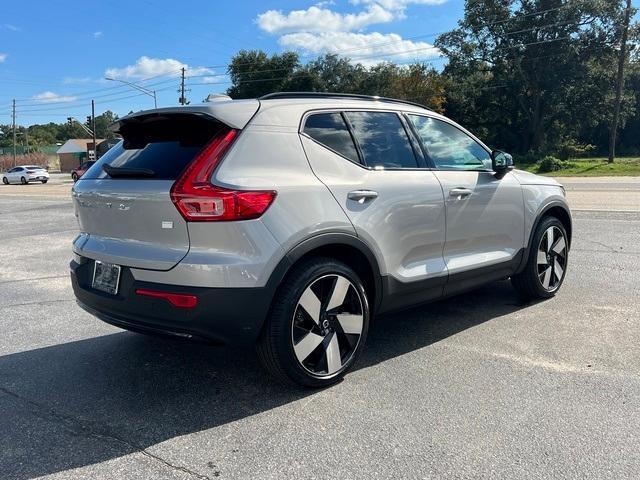 new 2024 Volvo XC40 Recharge Pure Electric car