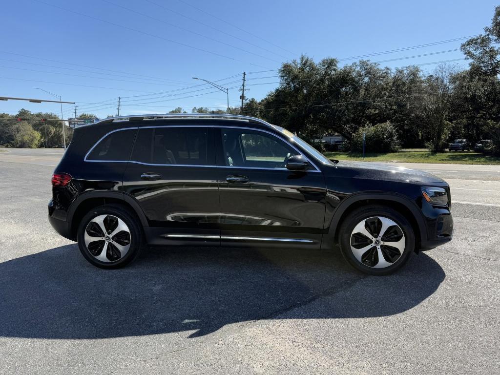 new 2024 Mercedes-Benz GLB 250 car