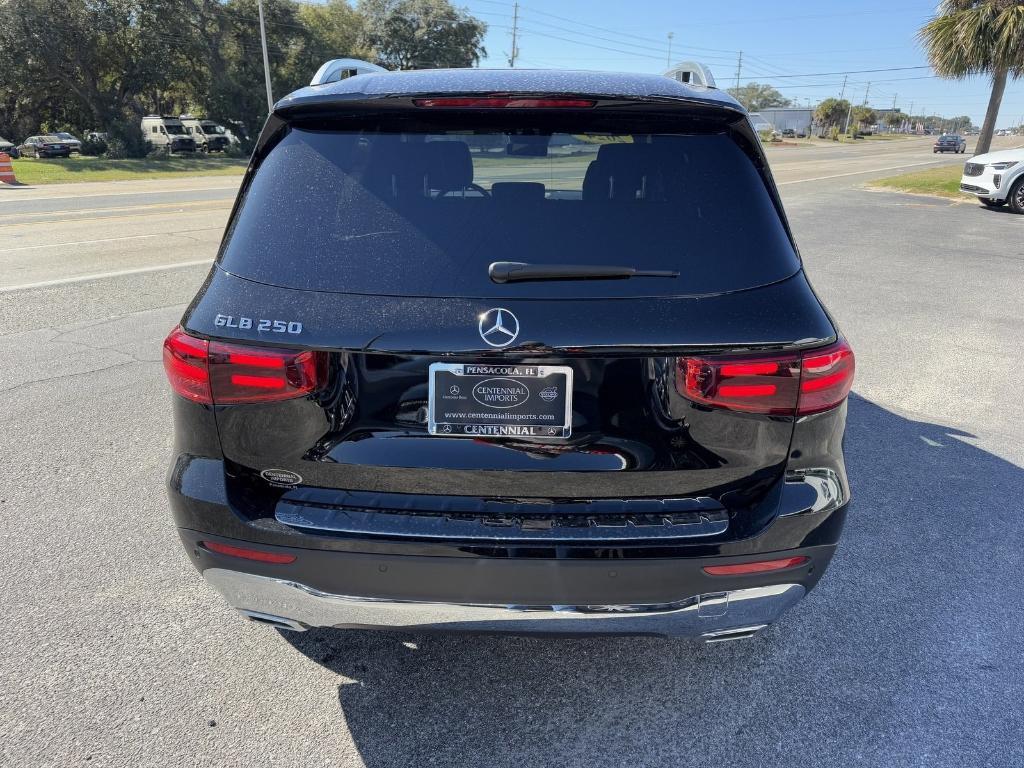 new 2024 Mercedes-Benz GLB 250 car