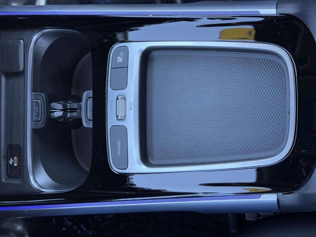 new 2024 Mercedes-Benz GLB 250 car