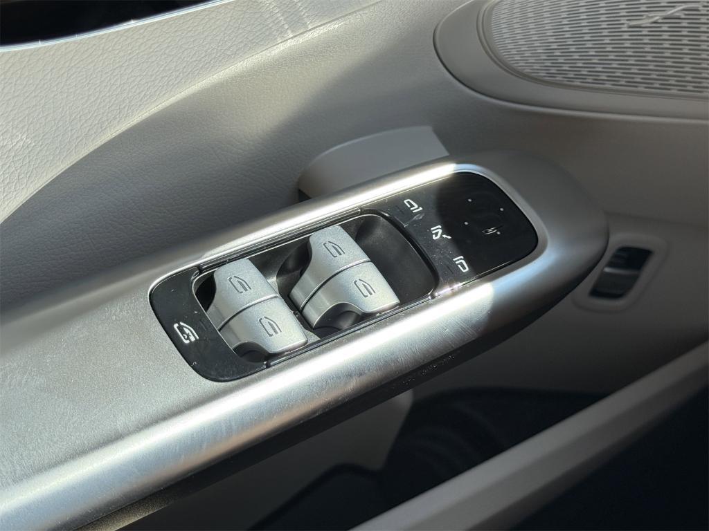new 2025 Mercedes-Benz C-Class car