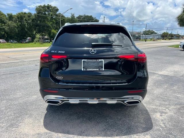 new 2024 Mercedes-Benz GLC 300 car