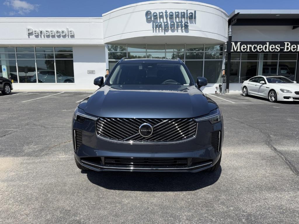 new 2025 Volvo XC90 Plug-In Hybrid car
