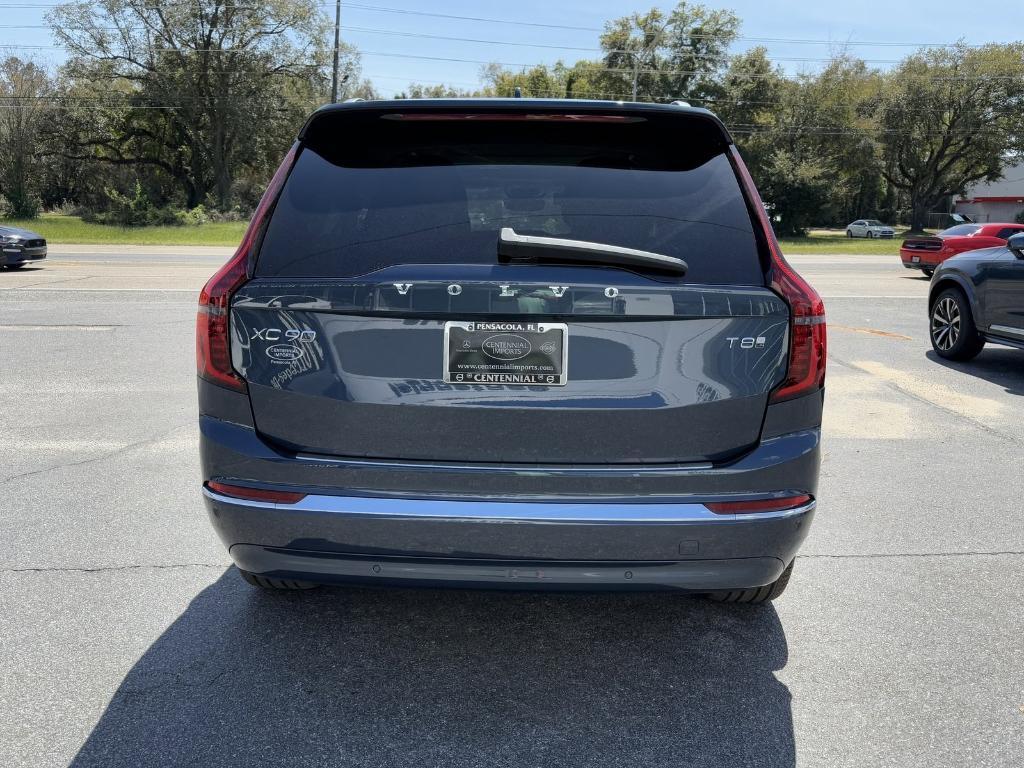 new 2025 Volvo XC90 Plug-In Hybrid car