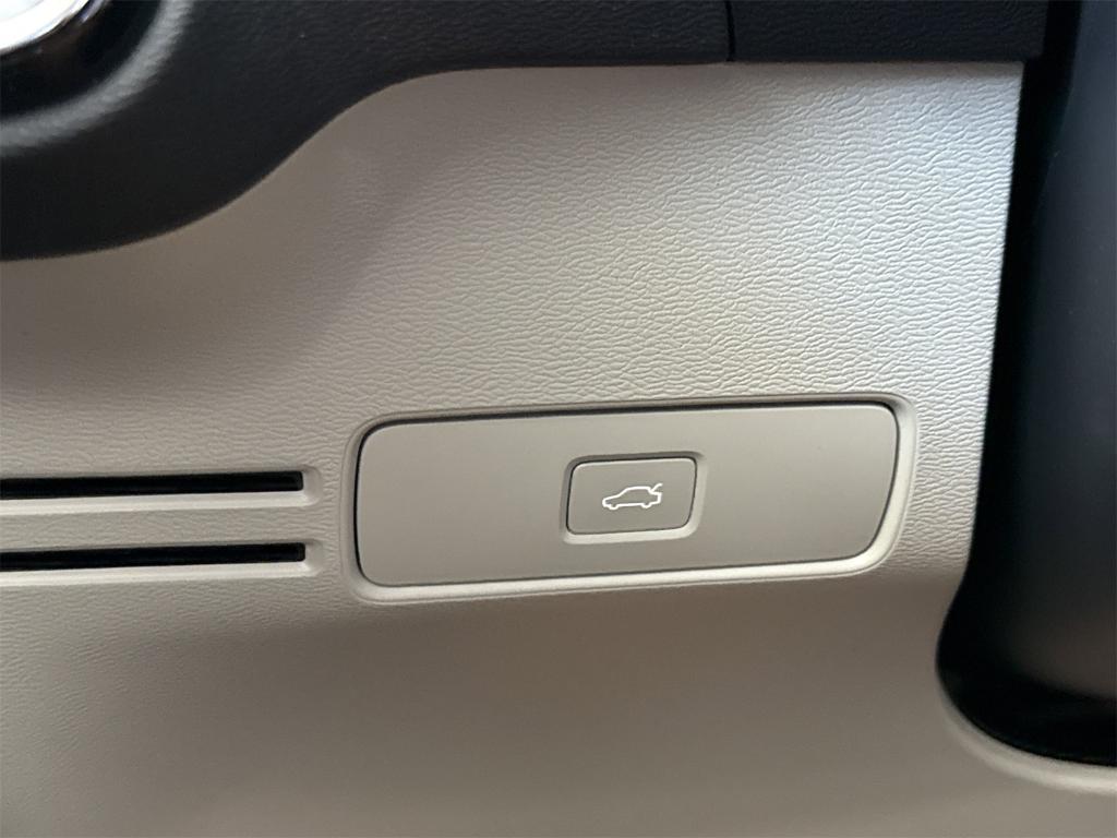 new 2026 Volvo XC40 car