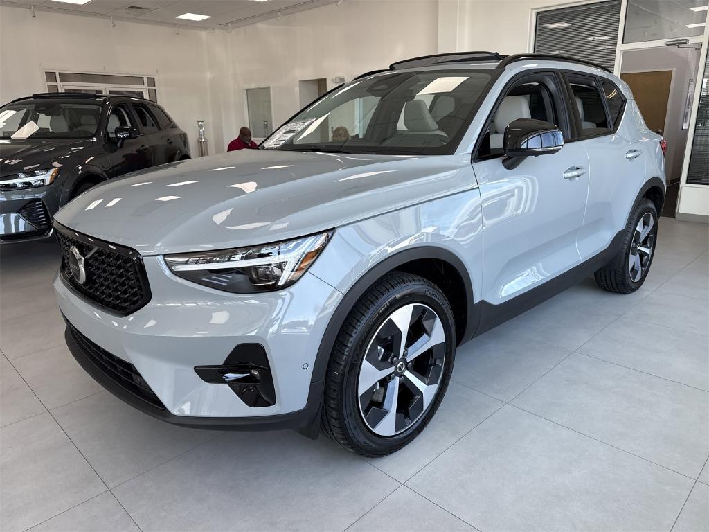 new 2026 Volvo XC40 car
