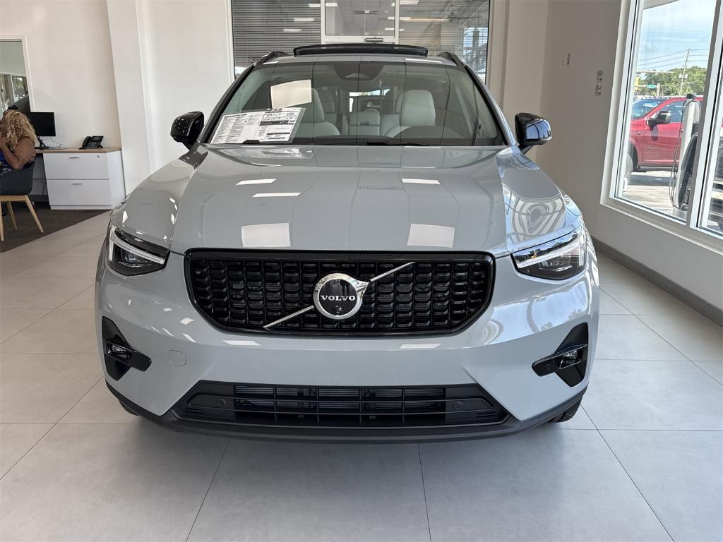 new 2026 Volvo XC40 car