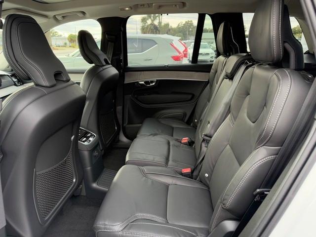 new 2025 Volvo XC90 Plug-In Hybrid car
