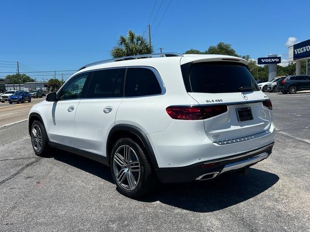 new 2024 Mercedes-Benz GLS 450 car