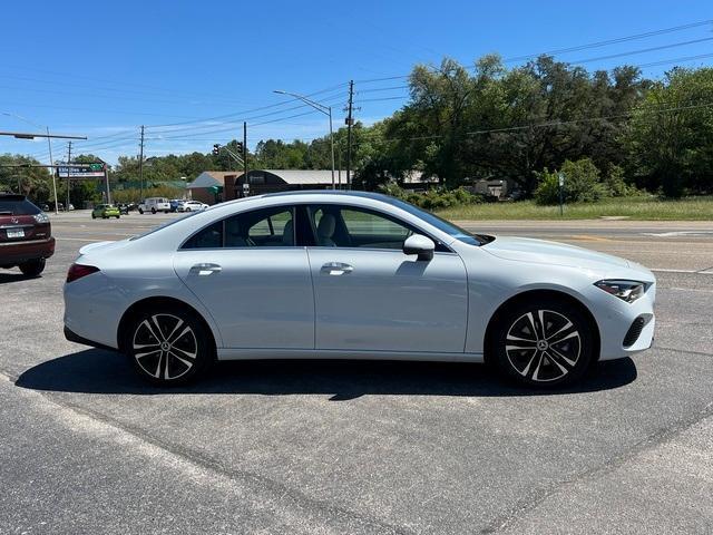 new 2024 Mercedes-Benz CLA 250 car