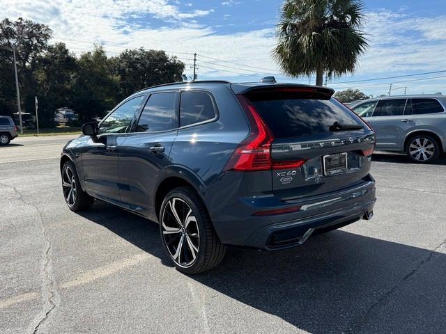 new 2025 Volvo XC60 Plug-In Hybrid car