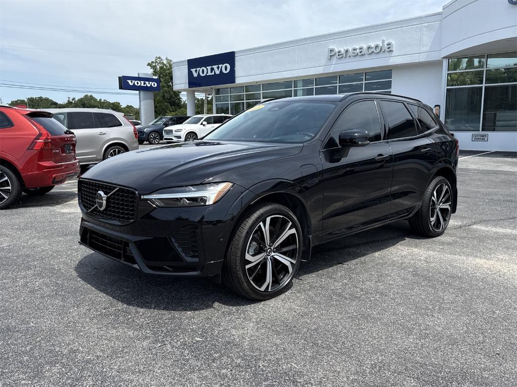 used 2023 Volvo XC60 Recharge Plug-In Hybrid car, priced at $45,500