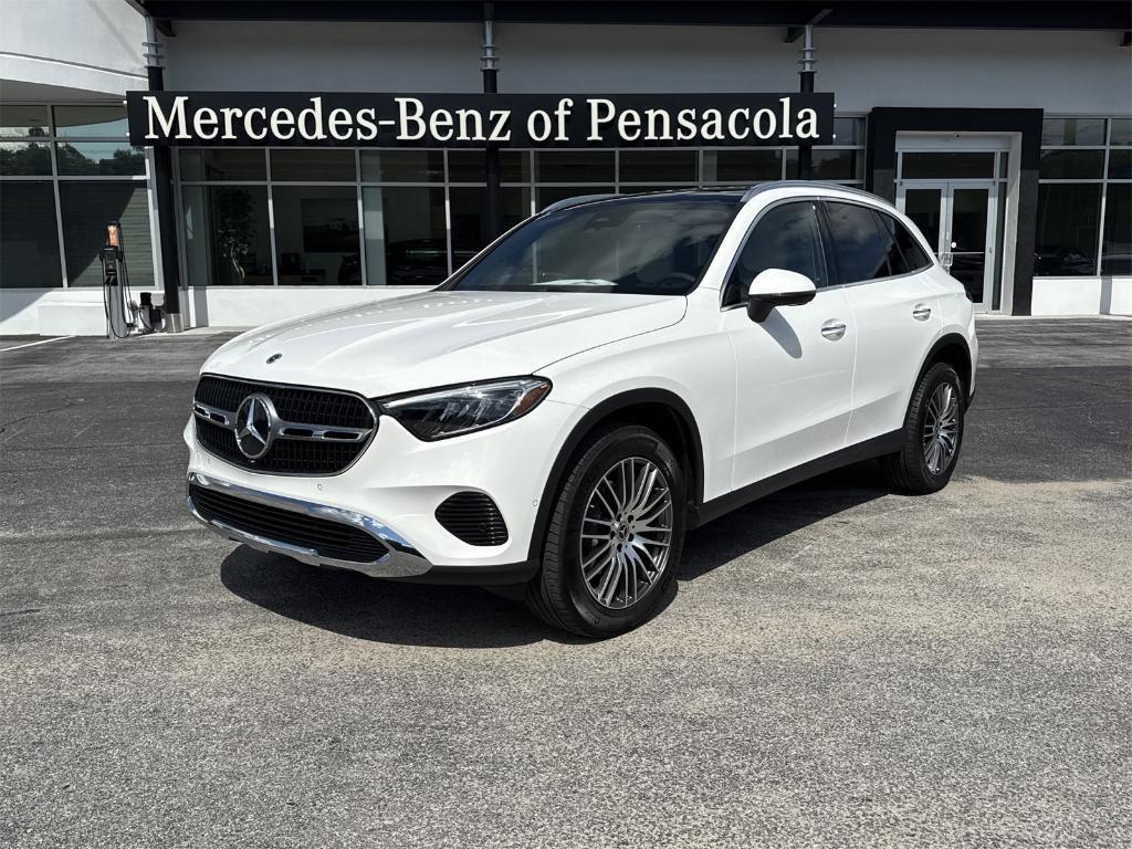 new 2026 Mercedes-Benz GLC 300 car