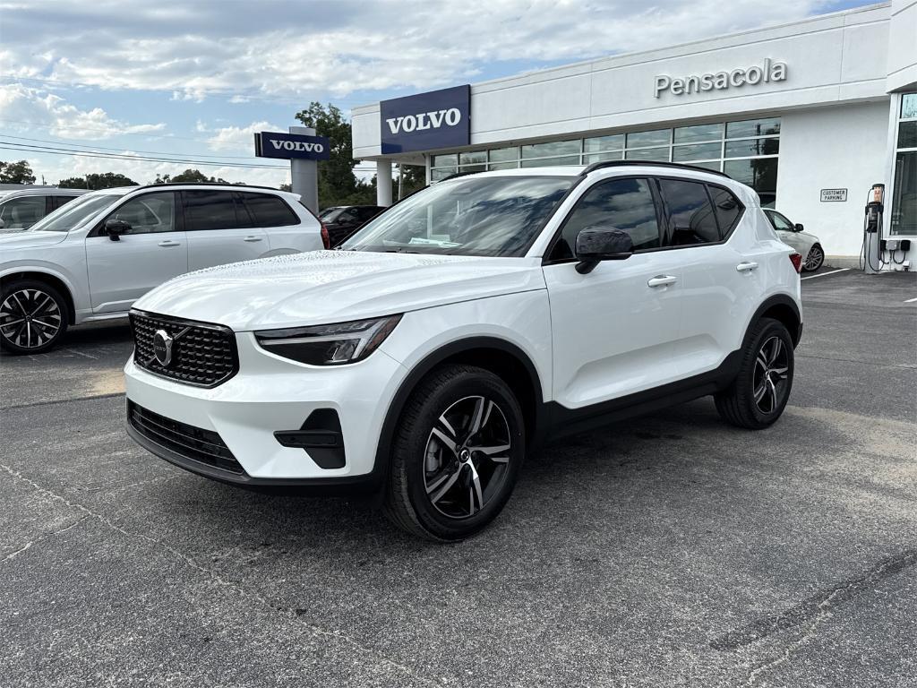 new 2026 Volvo XC40 car