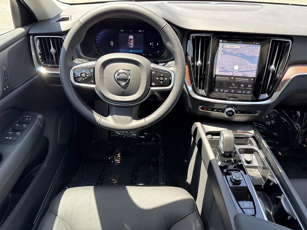 new 2026 Volvo V60 Cross Country car