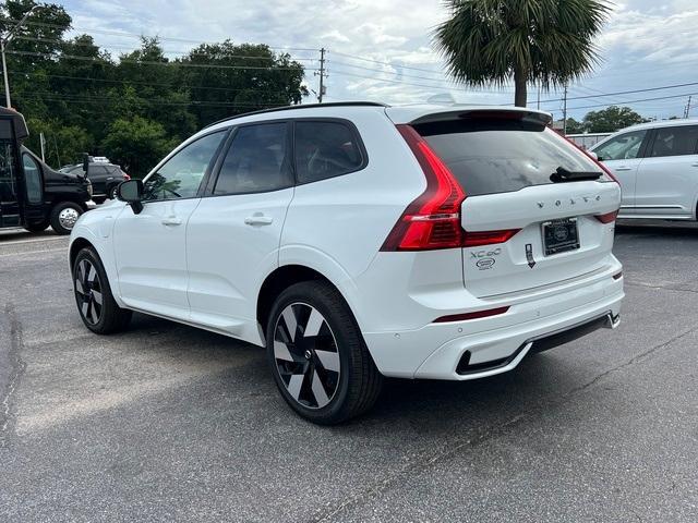 new 2025 Volvo XC60 Plug-In Hybrid car