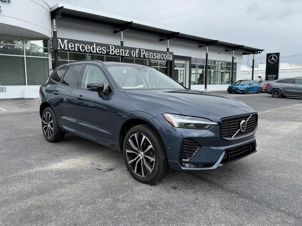 new 2025 Volvo XC60 car