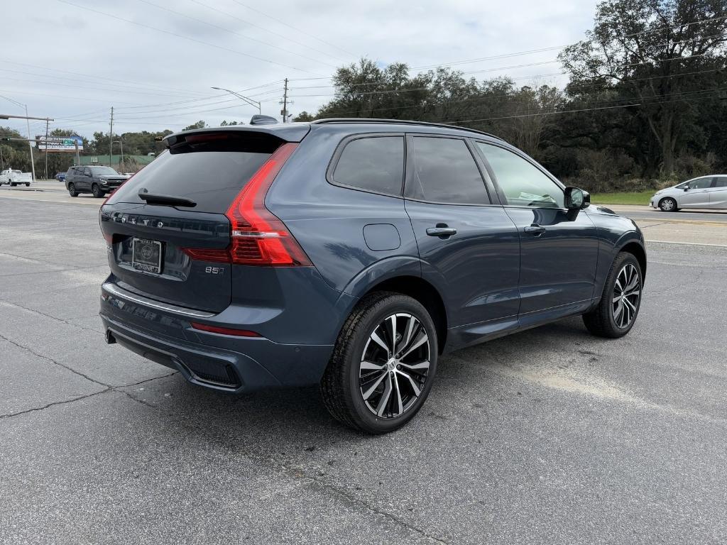 new 2025 Volvo XC60 car