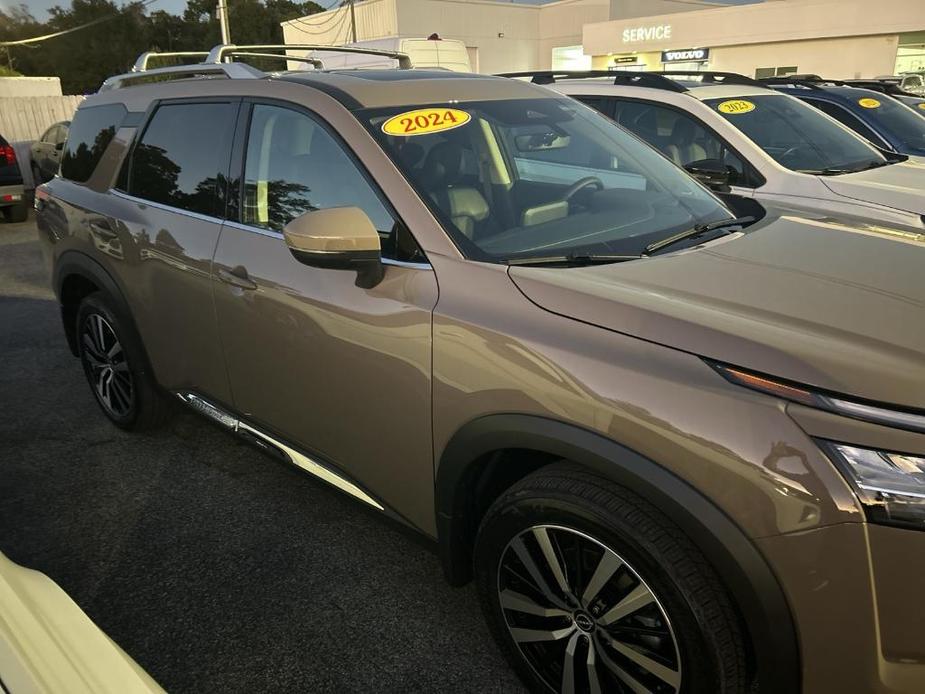 used 2024 Nissan Pathfinder car, priced at $44,548