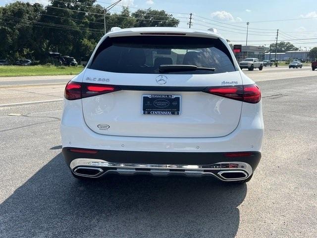 new 2024 Mercedes-Benz GLC 300 car