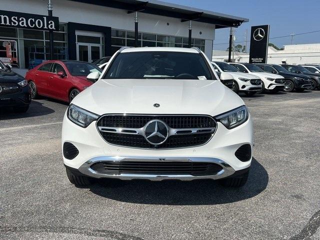 new 2024 Mercedes-Benz GLC 300 car