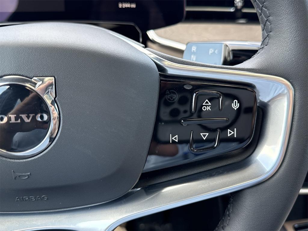 used 2025 Volvo EX90 car, priced at $70,000