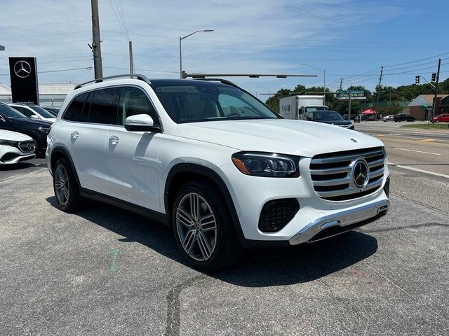 new 2024 Mercedes-Benz GLS 450 car