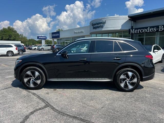 new 2024 Mercedes-Benz GLC 300 car