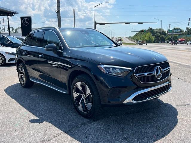 new 2024 Mercedes-Benz GLC 300 car