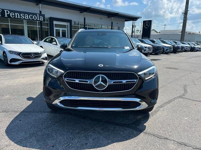 new 2024 Mercedes-Benz GLC 300 car