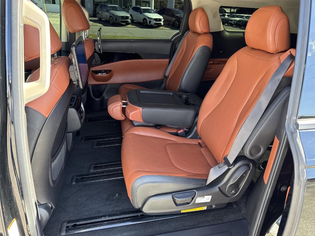 used 2022 Kia Carnival car, priced at $32,500