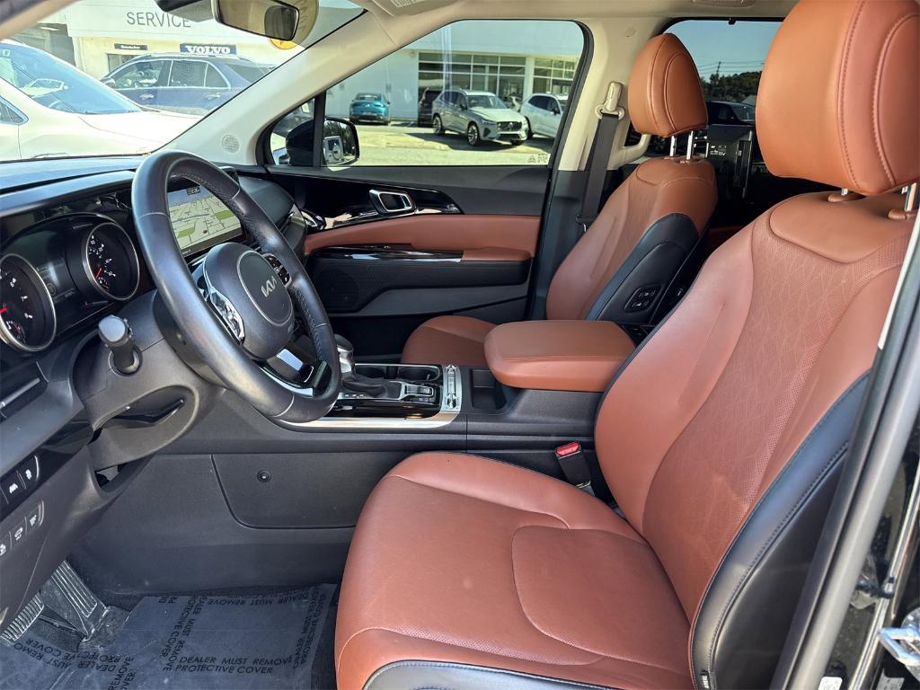 used 2022 Kia Carnival car, priced at $32,500