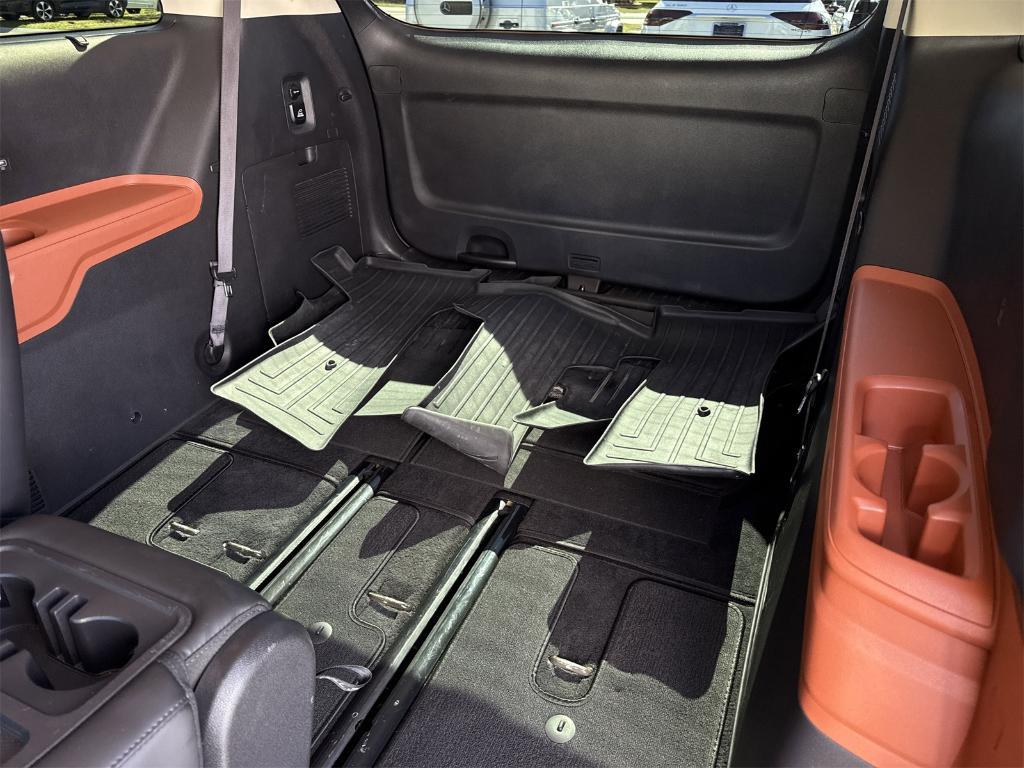 used 2022 Kia Carnival car, priced at $32,500