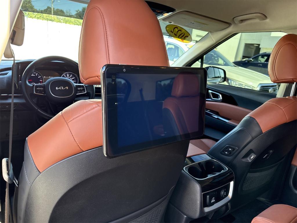 used 2022 Kia Carnival car, priced at $32,500