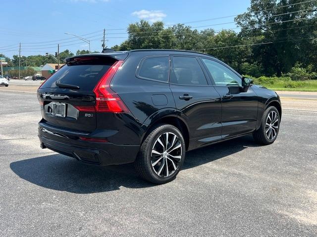 new 2025 Volvo XC60 car